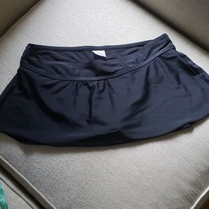 Merona Black Swim Skirt, size Medium